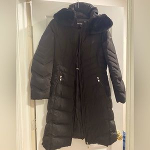 Karl Lagerfeld Faux Fur Collar Beautiful Black Coat.